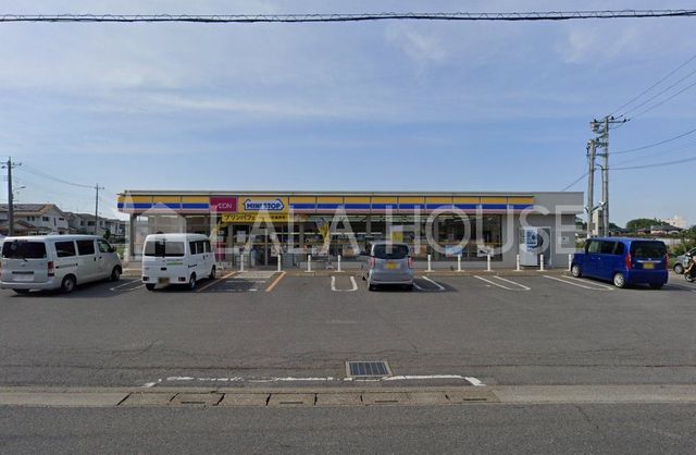 ���ӊ� �~�j�X�g�b�v���쏬�j�̉ƓX �k��10���B 740m