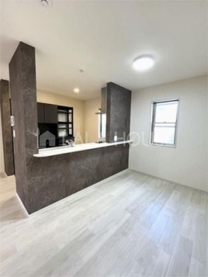 �L�b�`�� ���r���O�S�̂����n����ΖʃL�b�`����