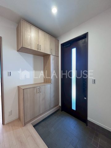 ���� �V��܂ł̍��������錺�֎��[�B�������薾�邢���ւł��B�I������̂ŎG�݂�G�߂̉Ԃ�����܂���