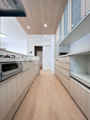 �L�b�`�� �J�b�v�{�[�h��u���Ă������Ȃ�Ȃ��L�b�`���X�y�[�X��