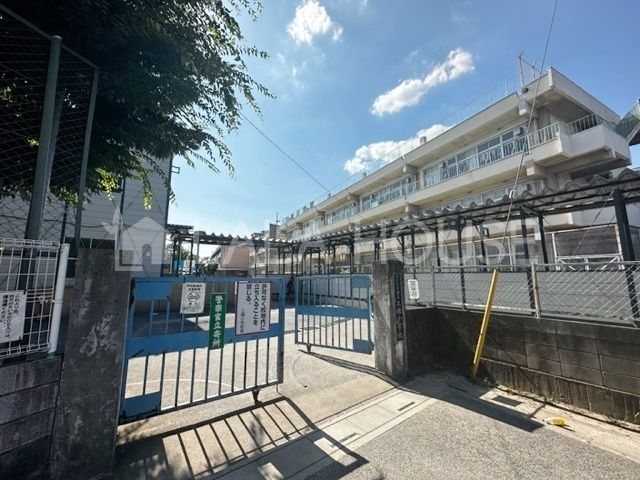 ���ӊ� �������܎s���O�����w�Z �k��10���B 740m