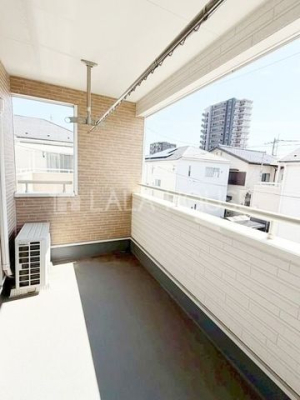 �o���R�j�[ ���󕨂������Ă��A�V��̉e�����󂯂ɂ����C���i�[�o���R�j�[�I�S�n�̗ǂ���Ԃł���