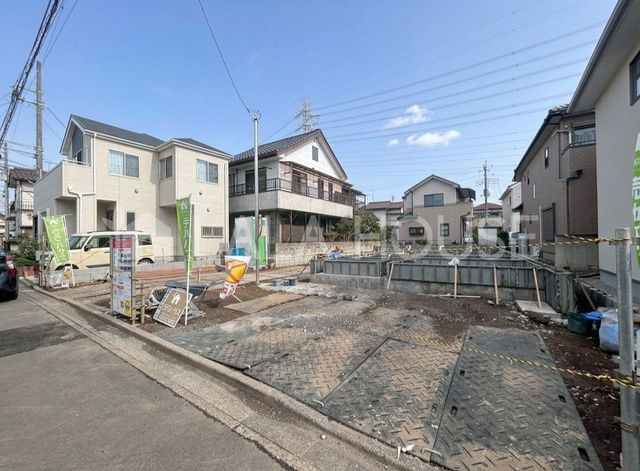 ���n�O�ώʐ^ ����w�k��24���I���]��9���B�o�X5���u���̑O�v���2���I