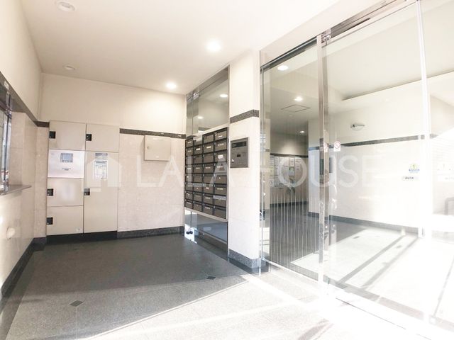 �G���g�����X �s�R�҂⊩�U���Ȃǂ��������ɗ�������̂�h���I�[�g���b�N�t���B�s�ݎ��ł��ו����󂯎����z�{�b�N�X�������p�ł��܂��I