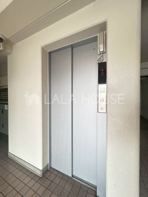 �G���g�����X -