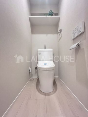 �g�C�� �g�C���ɂ͉��K�ȉ������֍��t��