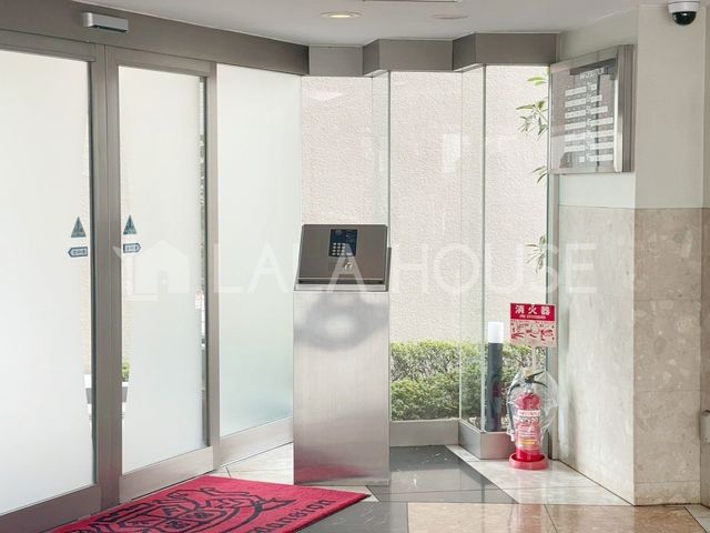 �G���g�����X �I�[�g���b�N�t�����L���ւŕs�R�҂��V���b�g�A�E�g�I���q���܂̂�����Ԃɂ����S�ł��ˁ�