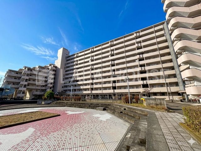 ���n�O�ώʐ^ ��{�w�o�X23���u���i��1���ڐ��v���2����ŏ�K��11�K��