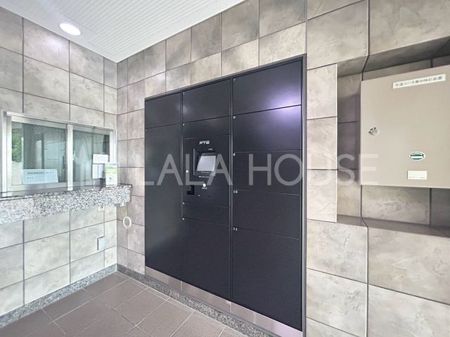 �G���g�����X �s�ݎ��ł��ו����󂯎����z�{�b�N�X�������p�ł��܂�