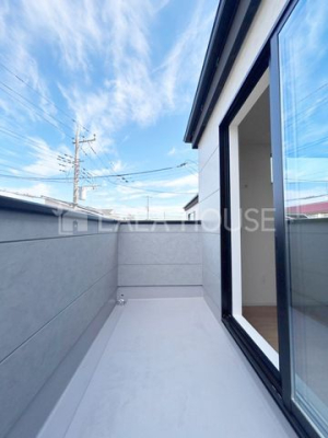 �o���R�j�[ -