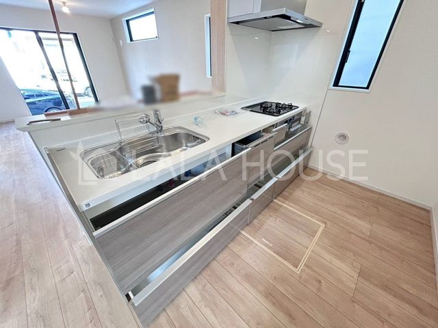 �L�b�`�� ���[�͂̂���V�X�e���L�b�`��