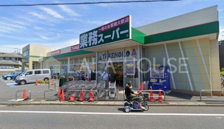 ���ӊ� �Ɩ��X�[�p�[��{�x�̓��X �k��2���B 170m