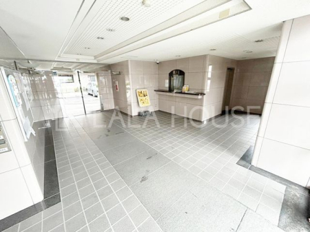 �G���g�����X -